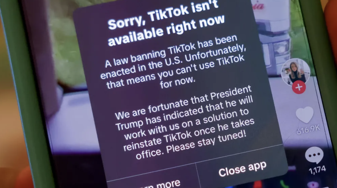 TikTok oscurato negli Stati Uniti ma Trump potrebbe rimuovere il bando subito dopo l’insediamento