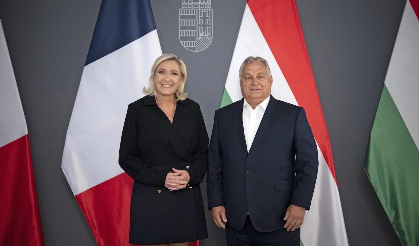 Orban e Le Pen, putiniani convinti e propaganisti dei ‘trumpismo’ anti-europeo e reazionario di The Donald