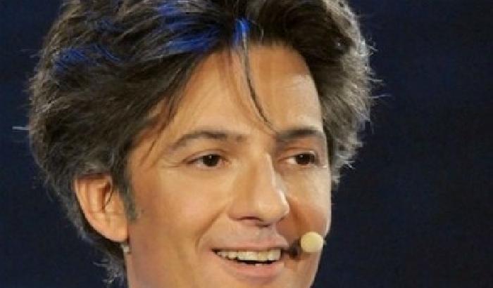 Anche Fiorello contro Grillo: "Dice cazzate sulla mafia"