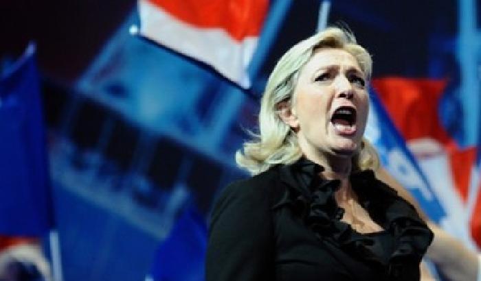 Le Pen approfitta dell'Islam per attaccare gli ebrei