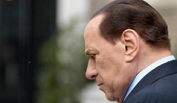 Berlusconi getta la spugna: mi ritiro