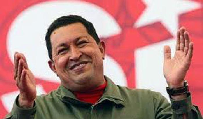 Fidel Castro su Chavez: i medici lottano con ottimismo