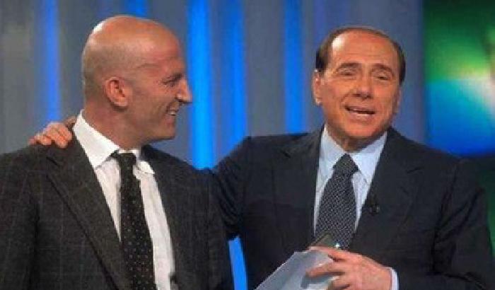 Berlusconi: stampa inginocchiata. Parla lui...