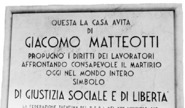 Il fascismo, Berlusconi e l'Italia che non ha mai fatto i conti con la storia