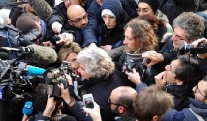 Demolire, demolire, demolire: Grillo ribadisce i suoi obiettivi