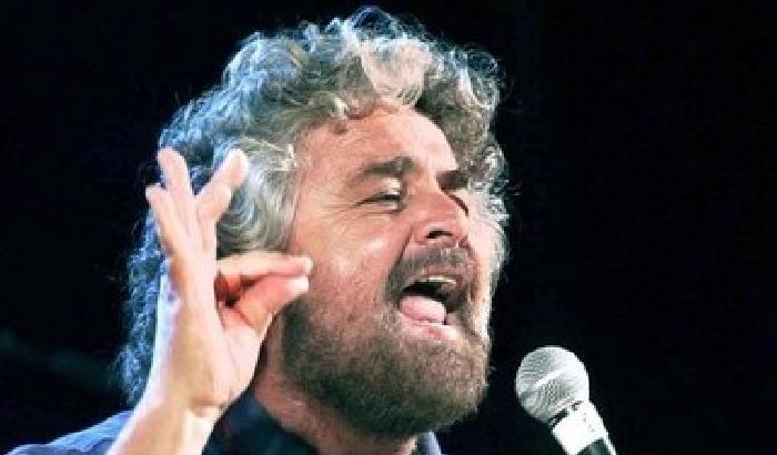 Dopo il 25 aprile Grillo sputa sul 1 maggio