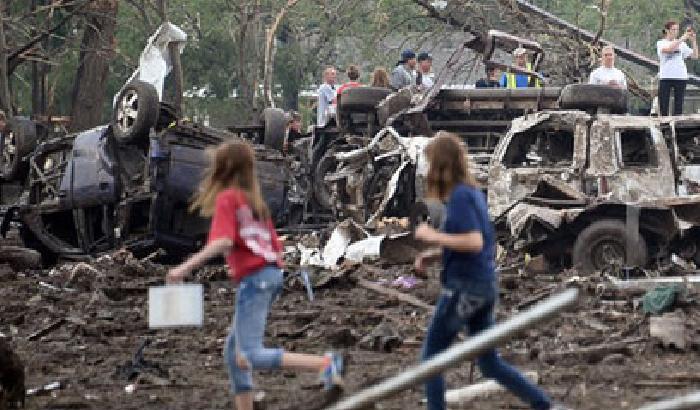 Tornado killer su Oklahoma city: i video