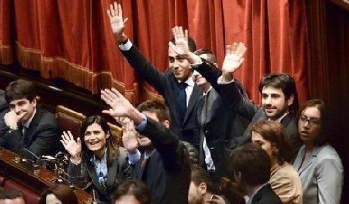 M5s: vogliono cambiare la Costituzione in luglio