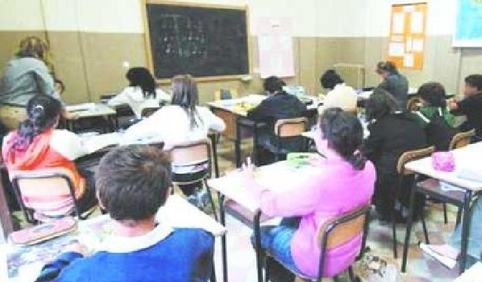 Dice che il prof del figlio è gay, condannata per diffamazione