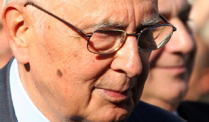 Napolitano sulla crisi: grave rischio per il Paese