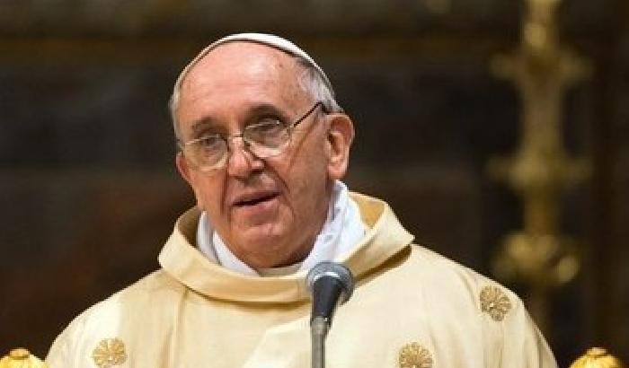 Papa Francesco: annunciare la fede senza trionfalismo