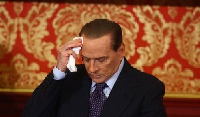 Intervista in ginocchio a Berlusconi: Radio Uno nella bufera