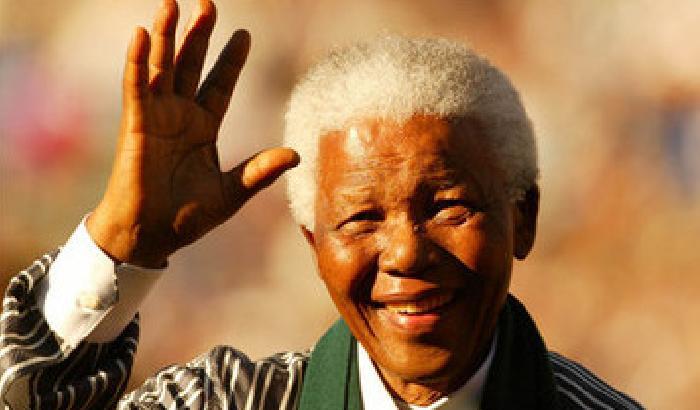 E' morto Nelson Mandela, partigiano della libertà