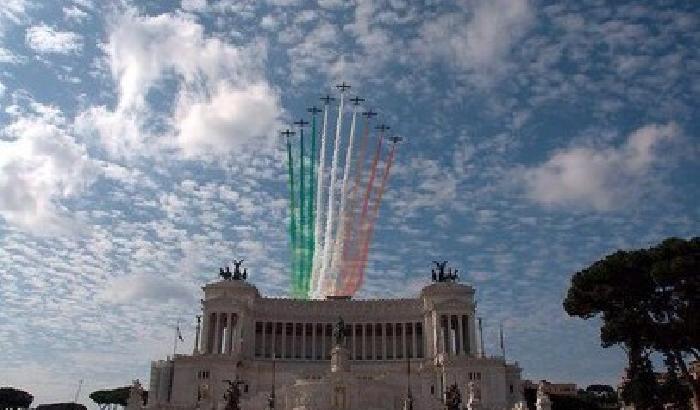 Napolitano, fiducioso, celebra il 2 giugno