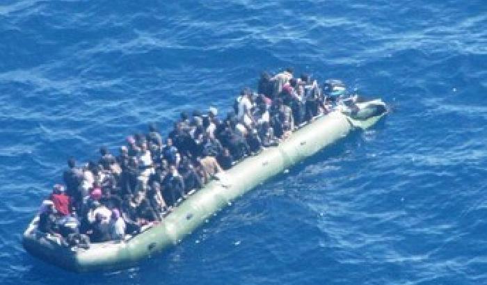 Immigrati, nuova tragedia in mare: 17 morti