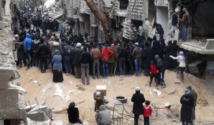 Siria, i palestinesi cacciano l'Isis da Yarmouk