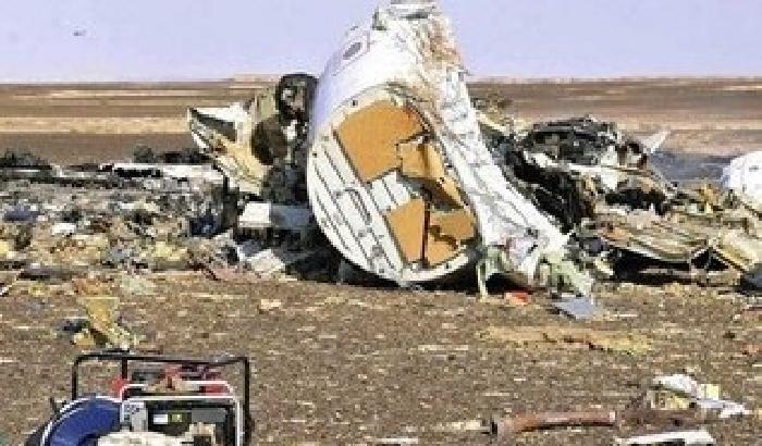 Jihadisti intercettati: gioia per la strage dell'aereo russo