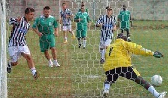 Le partite di calcio tra detenuti in carcere: i figli in tribuna