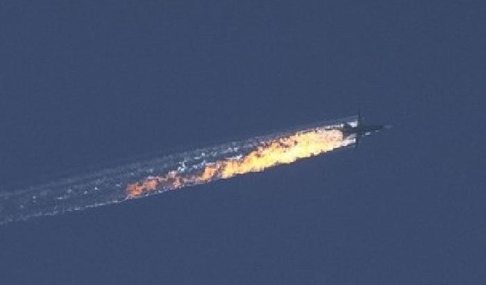 Putin accusa: i nostri jet dovevano colpire i contrabbandieri di petrolio