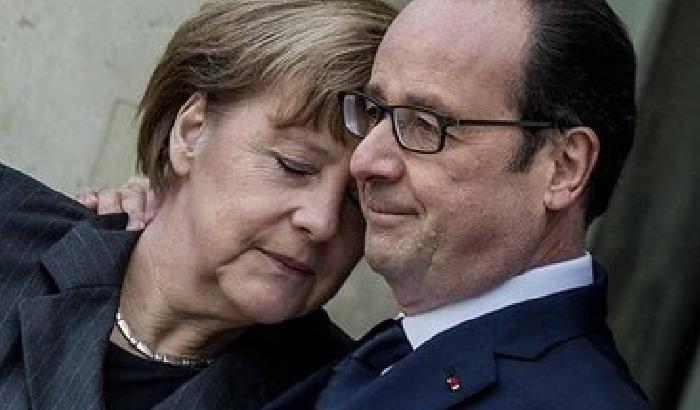 Hollande alla Merkel: la Germania faccia di più contro Isis