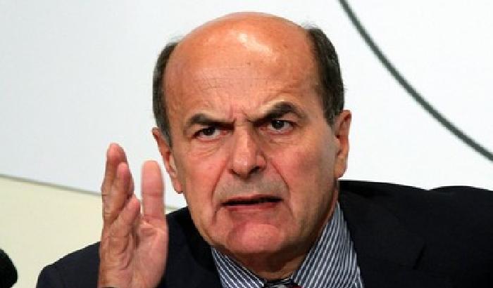 Bersani contro il Pd 'scilipotiano': non siamo un porto di mare