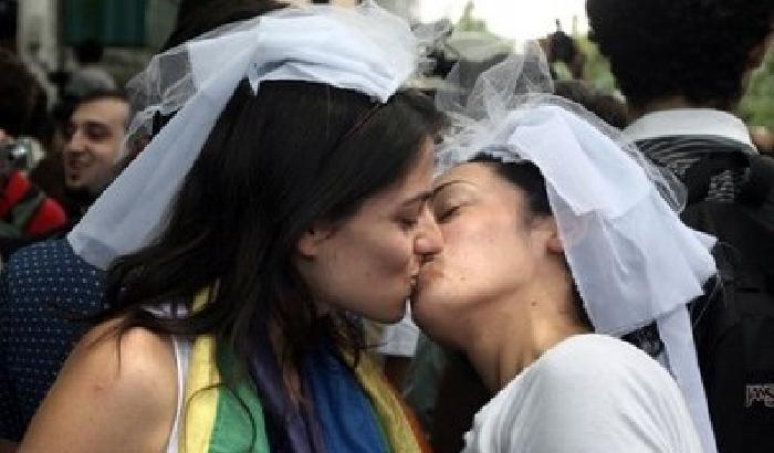 Due donne ebree si sposano: prime nozze gay religiose in America Latina