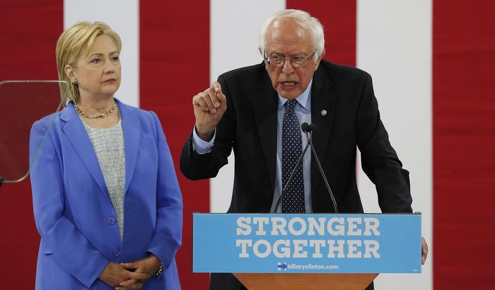 Sanders: votate Clinton. Ma viene fischiato dalla platea