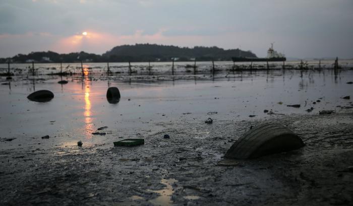 Benvenuti a Guanabara, la baia inquinata di Rio