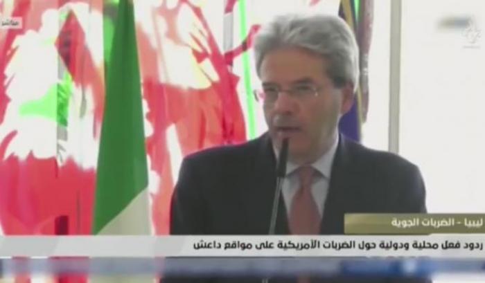 Un frame del video in cui si mostra il ministro Gentiloni