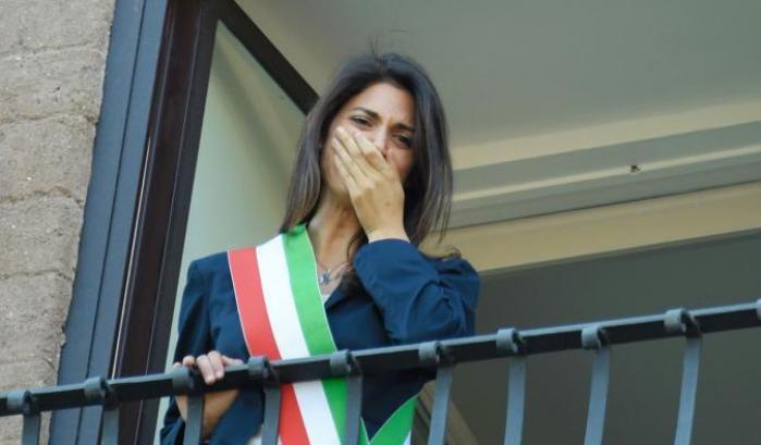 Aria di 'Raggexit': la sindaca rischia di perdere la poltrona o il simbolo M5s