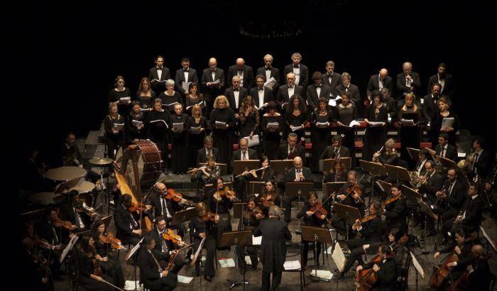 Concerto a Tehran dell'Orchestra Puccini con altri gruppi