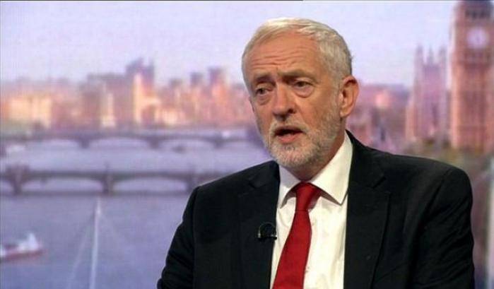 Corbyn lancia la sfida: posso ancora diventare premier