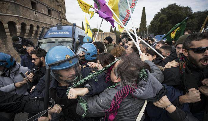 #ErdoganNotWelcome: tensioni e proteste contro il Sultano a Roma