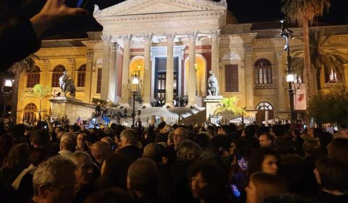 A Palermo le Sardine cantano 'Bella Ciao': "Siamo tutti antifascisti"