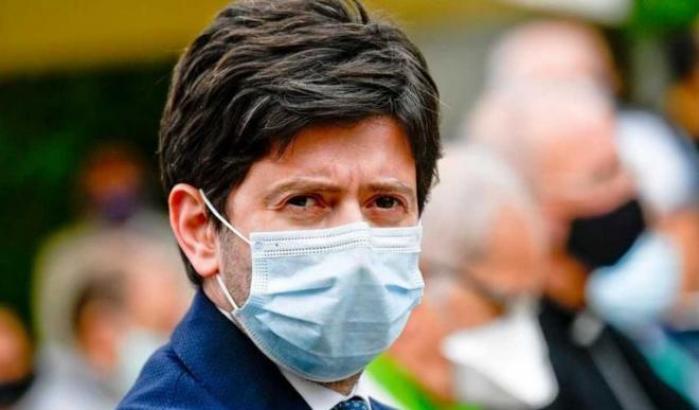 Speranza: "Tamponi e quarantene, lavoriamo sulla reciprocità tra paesi europei"