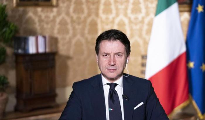 Conte firma il nuovo Dpcm: misure anti-Covid prorogate fino al 7 ottobre