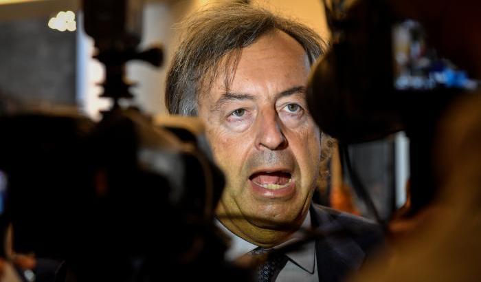 Burioni: "Sono disponibile a vaccinarmi per primo il giorno dopo l’approvazione del vaccino”