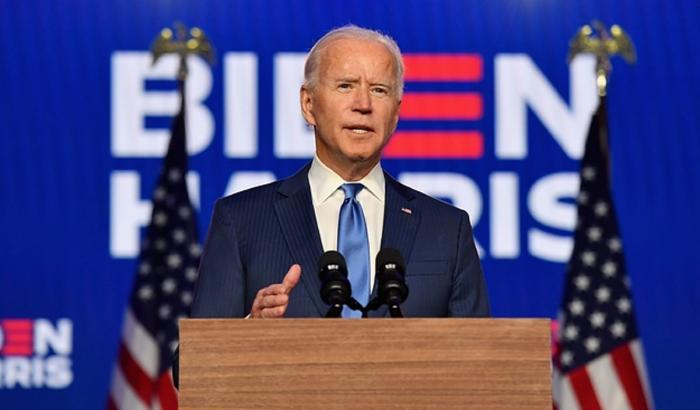 Biden nega a Trump i rapporti di intelligence e dice il perché: "È instabile"