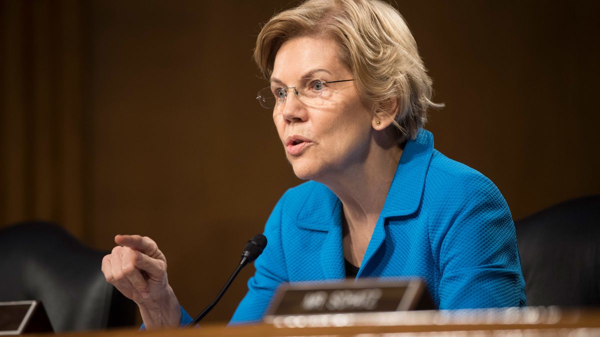 L'allarme di Elizabeth Warren: "L'illegalità della Corte Suprema è una minaccia alla democrazia"