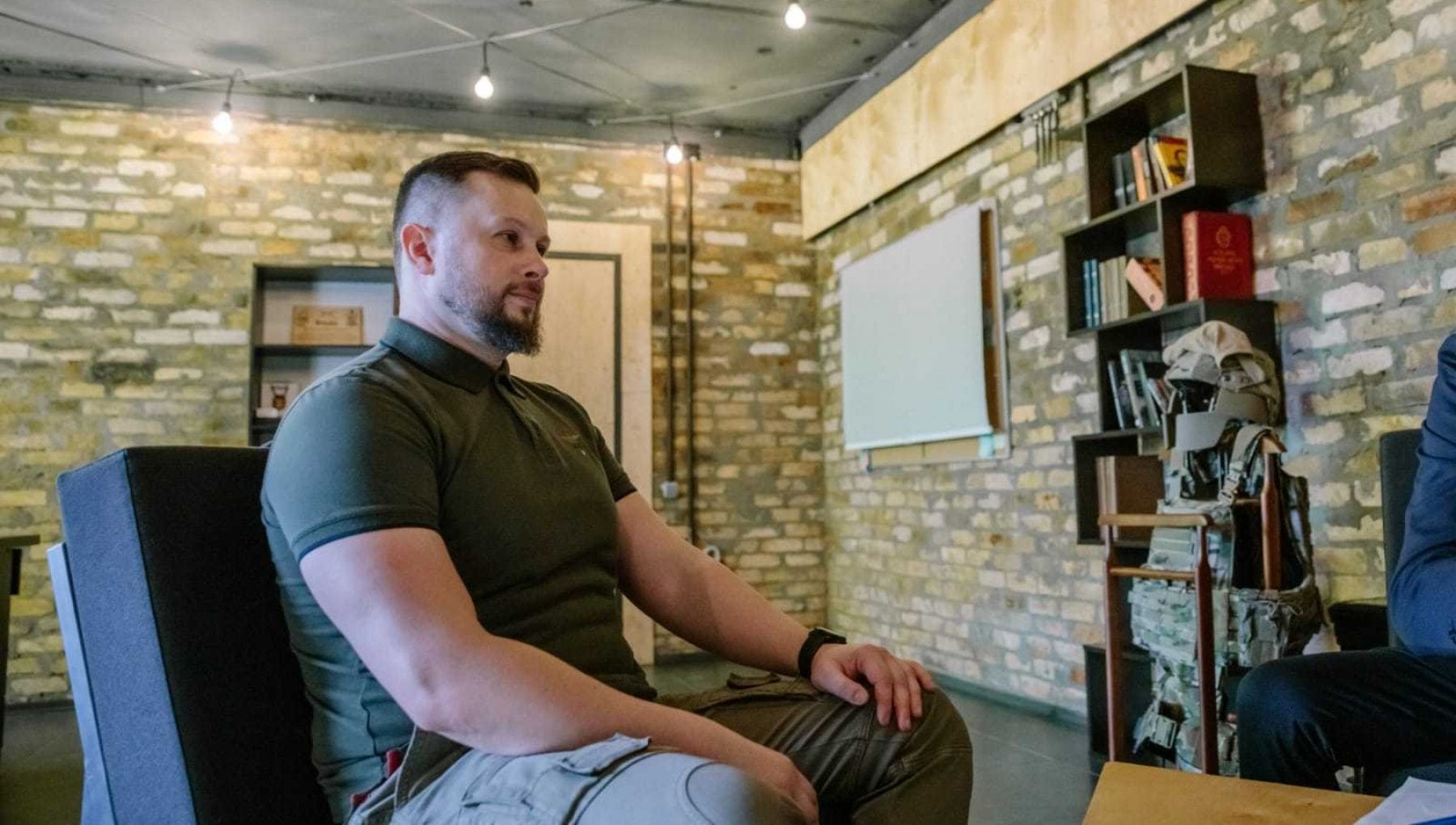 Zona Bianca, si parla di Ucraina: intervista anche a Andrіj Bіlec'kyi fondatore del battaglione Azov