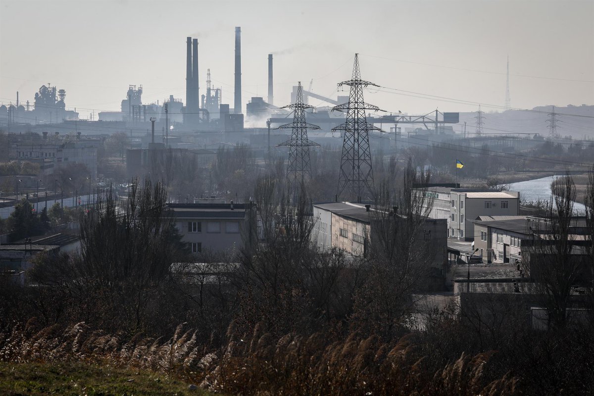 Mariupol, i russi tornano a bombardare l'area dell'acciaieria Azovstal