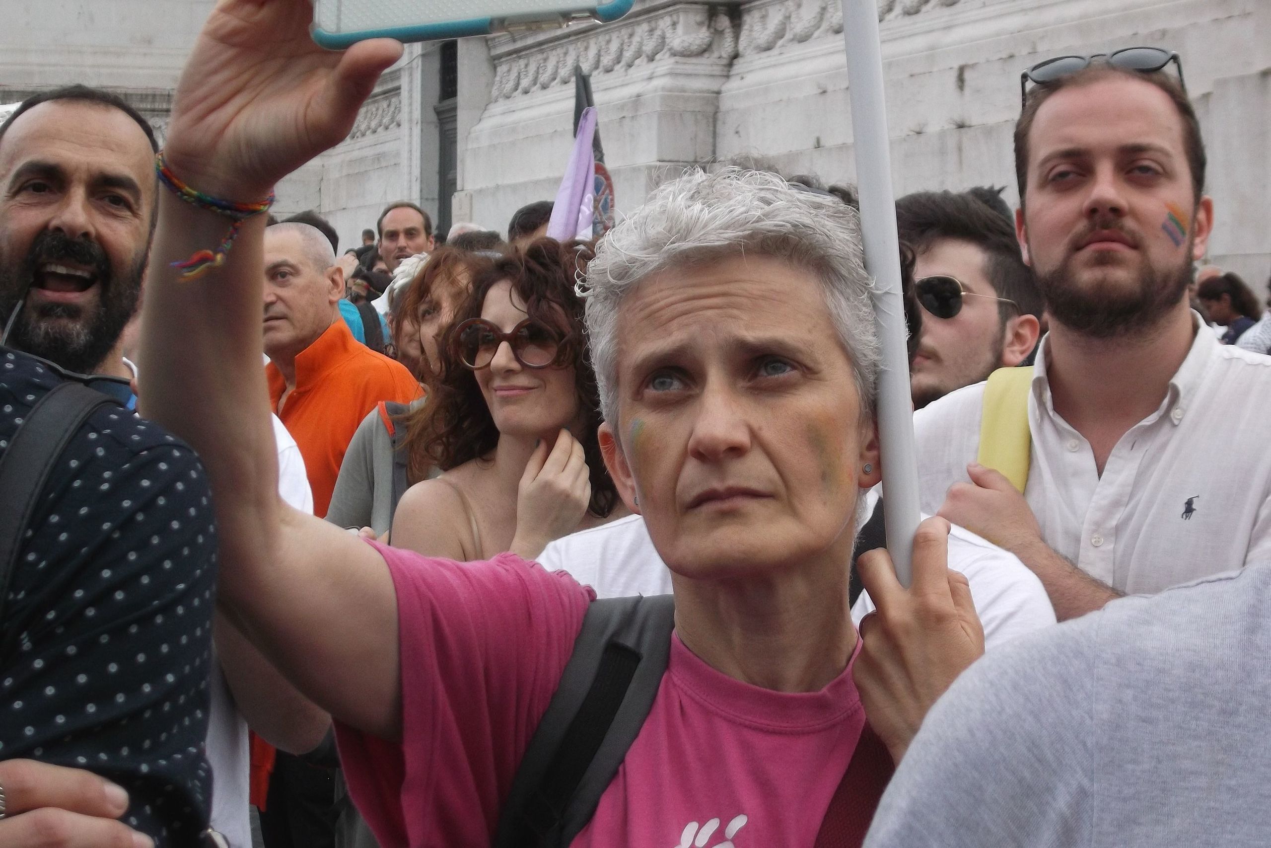 Figli di coppie gay, Grassadonia (Si): "Dal governo una crociata contro le famiglie arcobaleno"