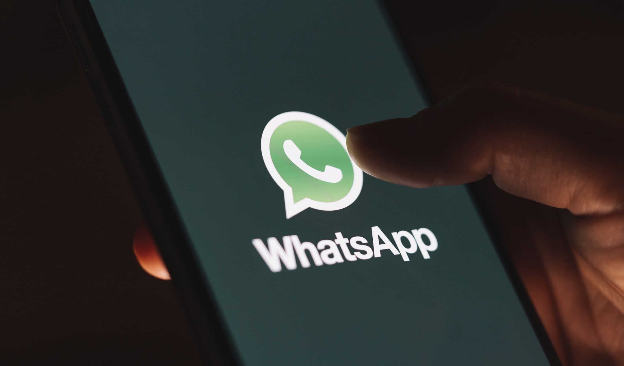 Su WhatsApp torna la truffa del codice a 6 cifre: cosa fare per non essere raggirati