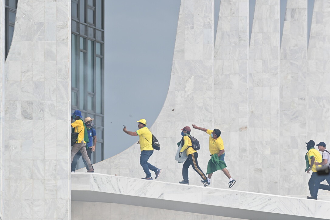 Brasile, 1.200 arresti per l'assalto al Parlamento, Lula per la linea dura