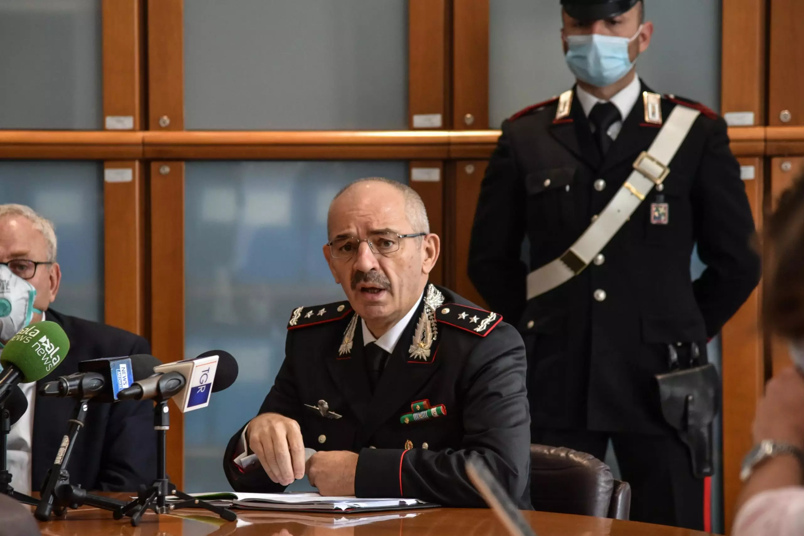 Matteo Messina Denaro, il generale dei Ros: "Da lui nessun segno di voler collaborare..."