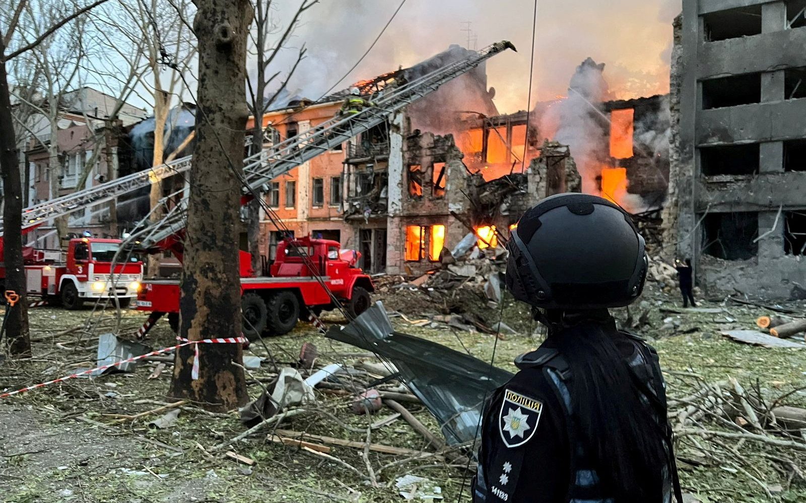 Ucraina, raid russo contro un centro trasfusionale: morti e feriti