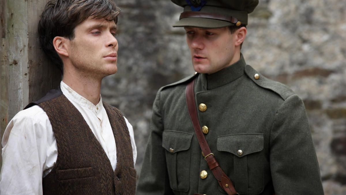 “Il vento che accarezza l’erba”, alle 21.15 su Rai 5: la trama del film di Ken Loach con Cillian Murphy