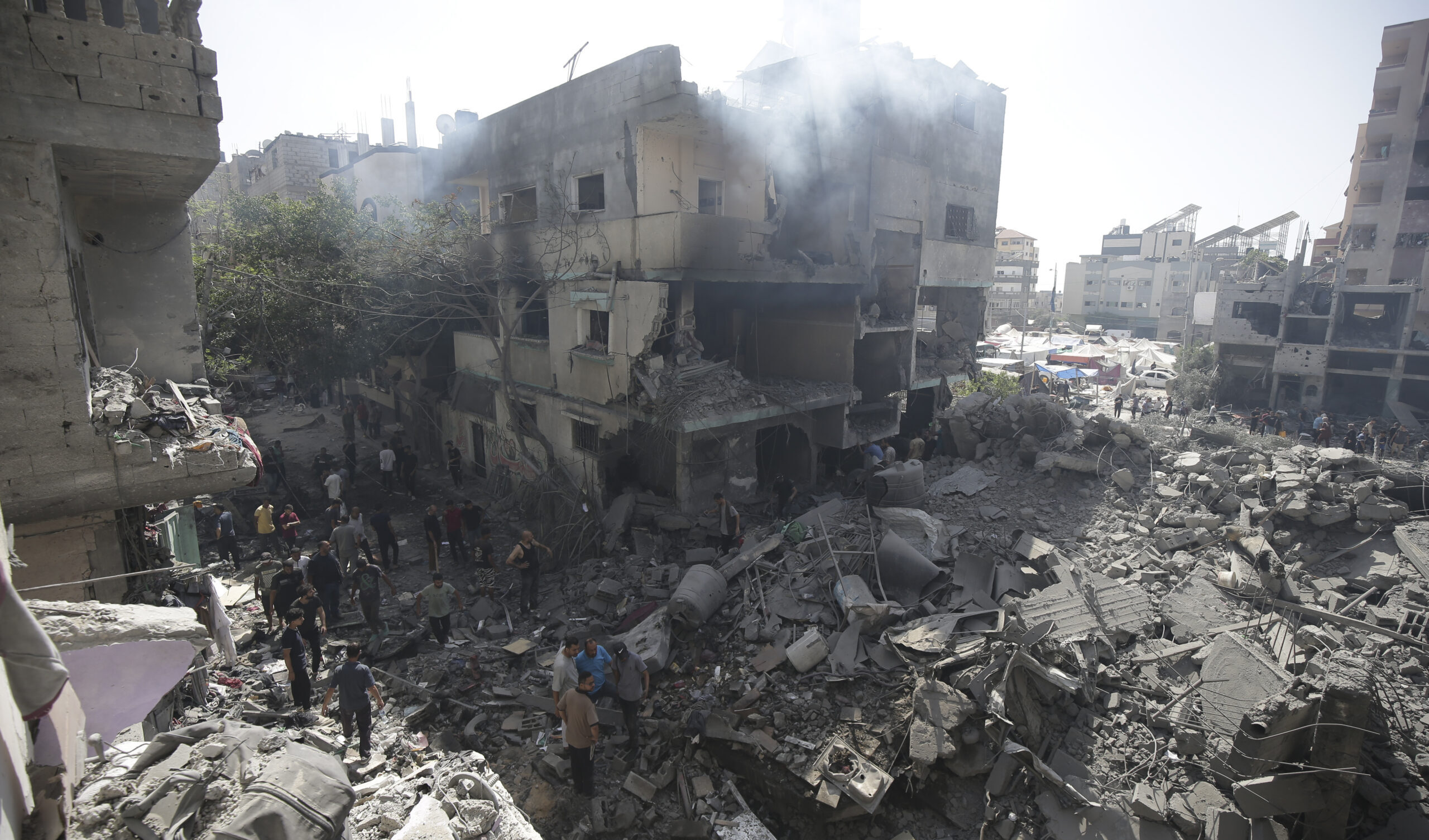 Abu Mazen chiede una riunione Onu dopo il massacro israeliano di Nuseirat: 210 palestinesi uccisi e 400 feriti