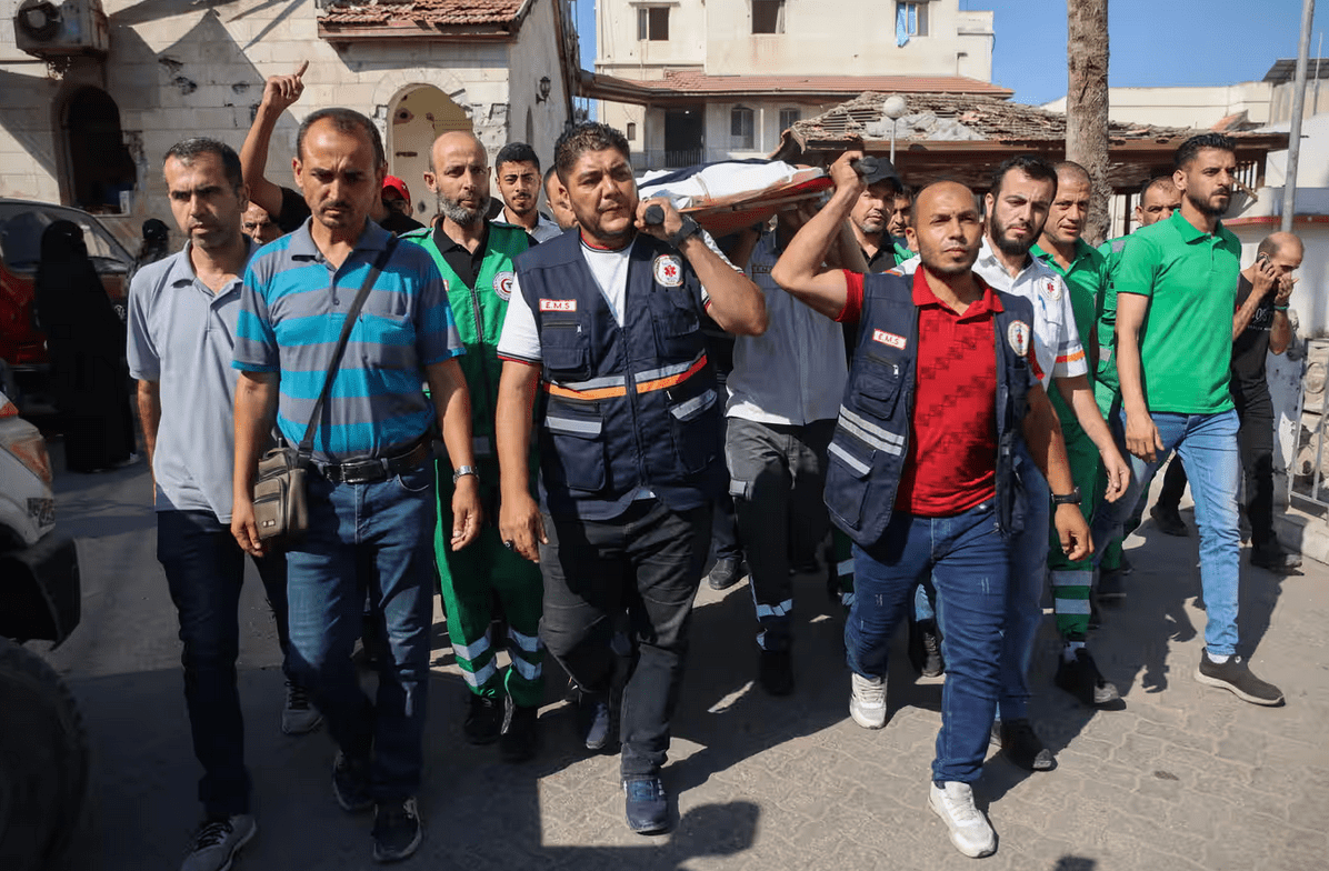 Israele uccide in un raid il direttore del pronto soccorso di Gaza