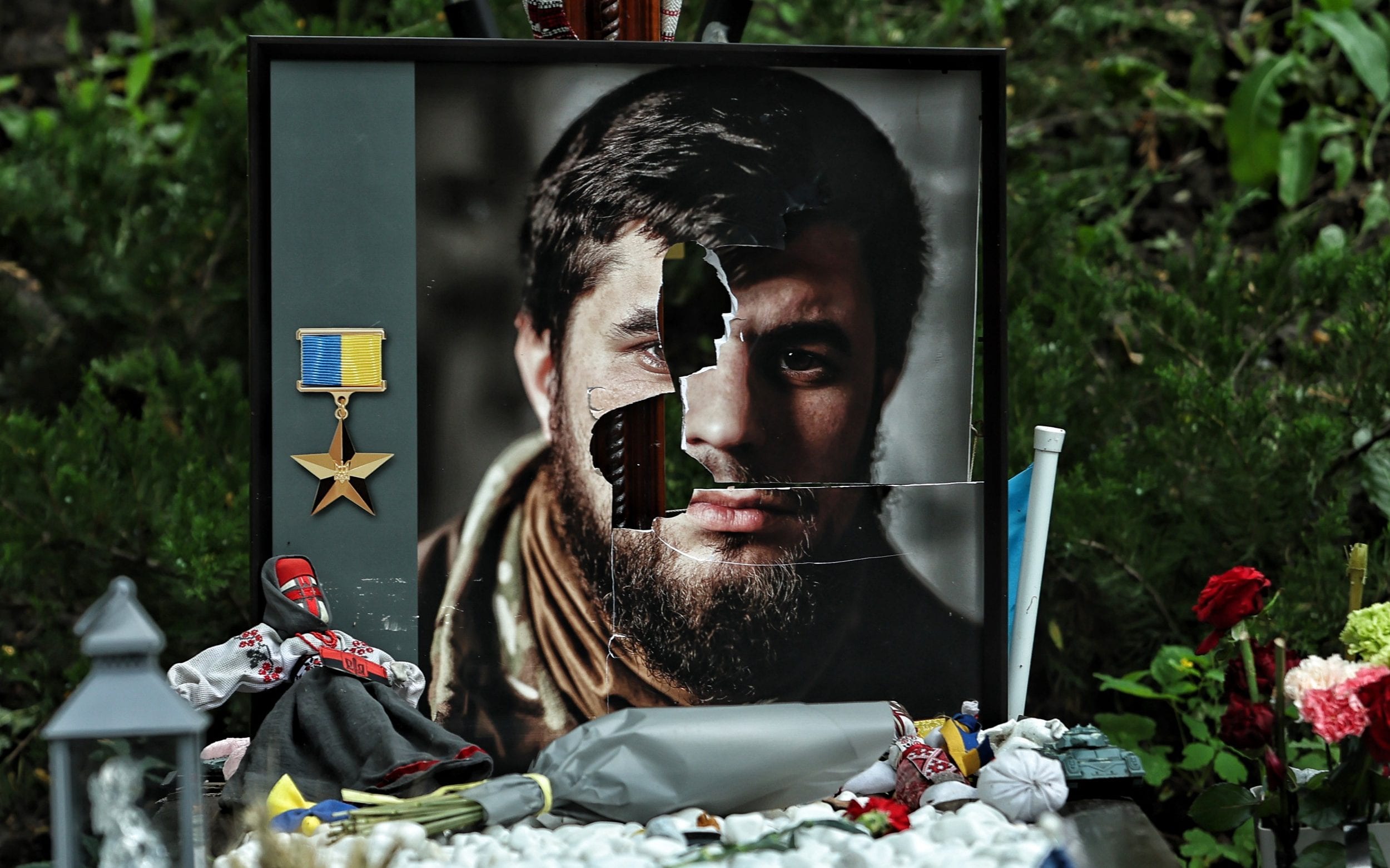 Kiev: vandalizzate le tombe dei soldati ucraini in un Memoriale